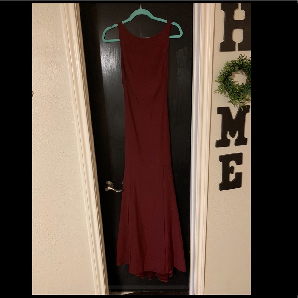 Brides mares dress
